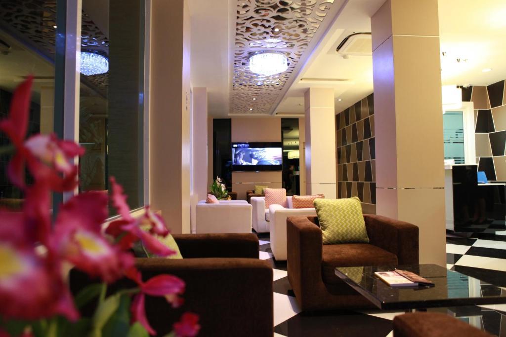 Best Western Royal Бурирам Экстерьер фото